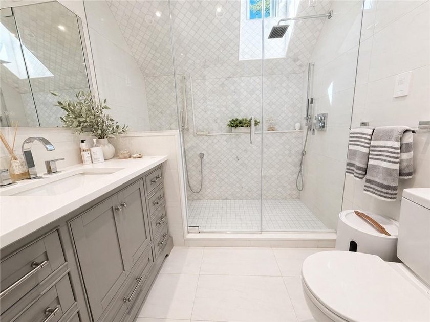 Welcome to 26 High Point Road, a stunning custom residence - photo 27