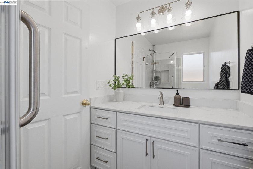 Welcome home to this beautifully positioned corner-lot property - photo 34