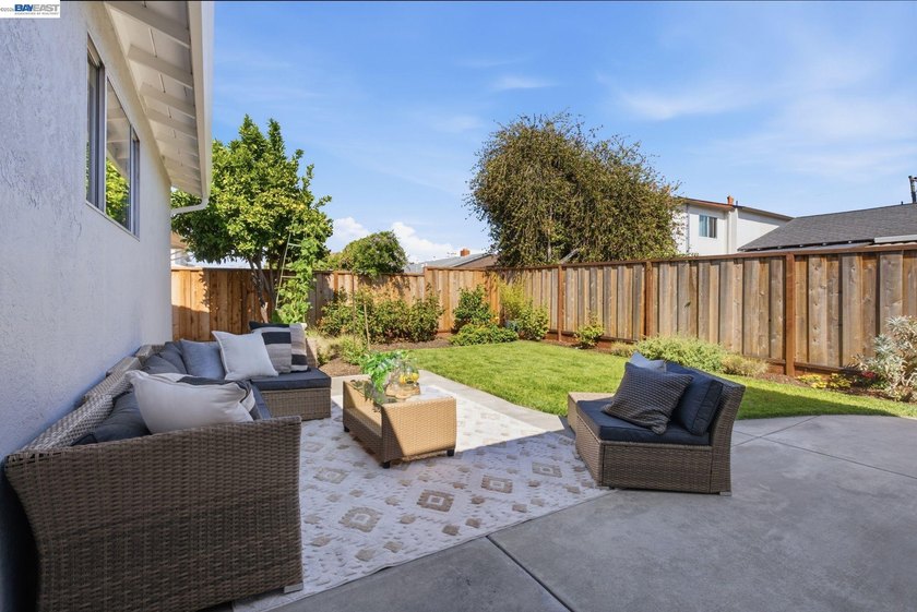 Welcome home to this beautifully positioned corner-lot property - photo 37
