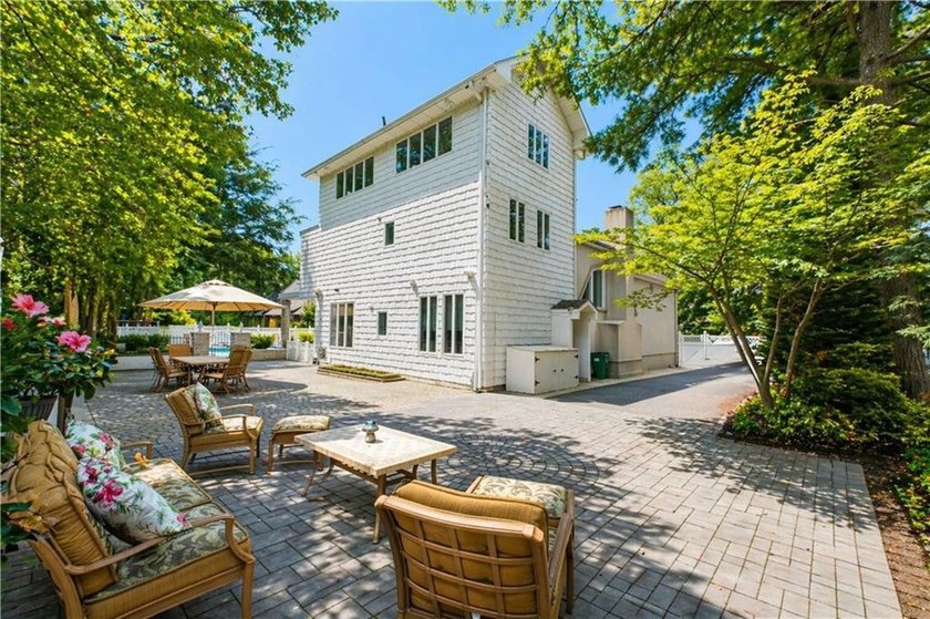 Welcome to 26 High Point Road, a stunning custom residence - photo 43