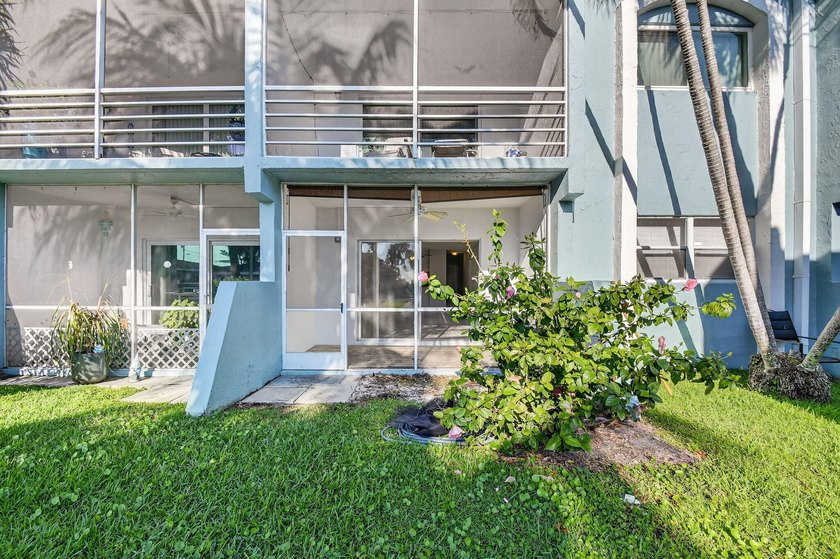 Welcome home to this spacious 1-bedroom, 1-bath first-floor - photo 5