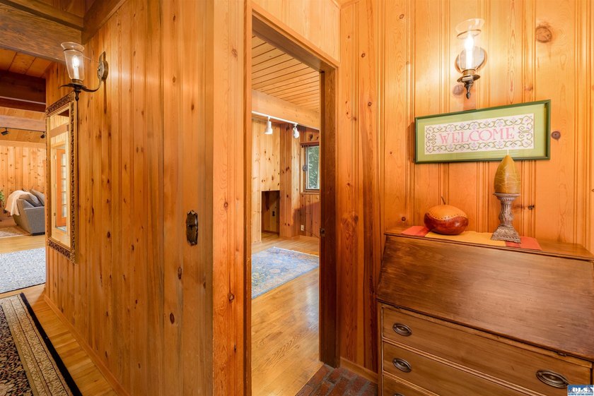 Tucked away on a private road in the desirable Deer Park area - photo 30