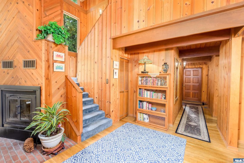Tucked away on a private road in the desirable Deer Park area - photo 34