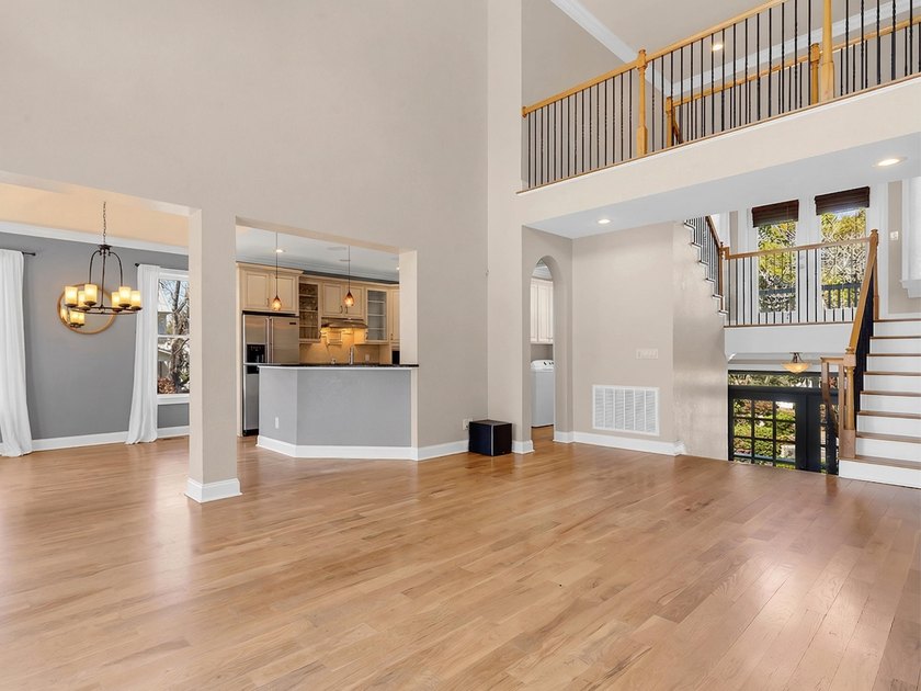 BEAUTIFUL CUSTOM 4-bedroom, 3.5-bath home brings together - photo 7