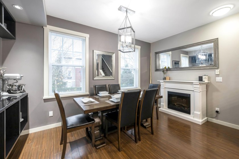 THE KEW by Mosiac! WELL MAINTAINED townhome in desirable complex - photo 14
