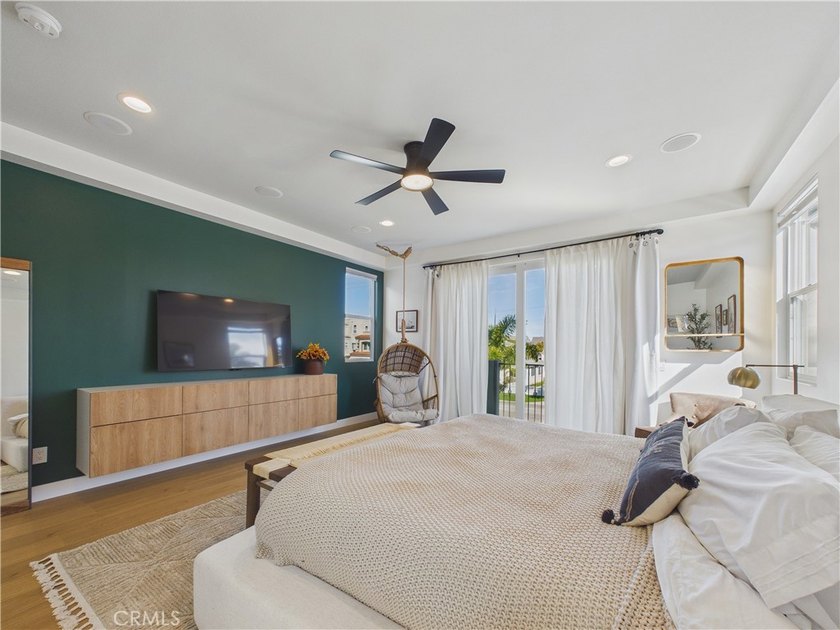 This fabulous beach home located just a mile from the ocean is - photo 18
