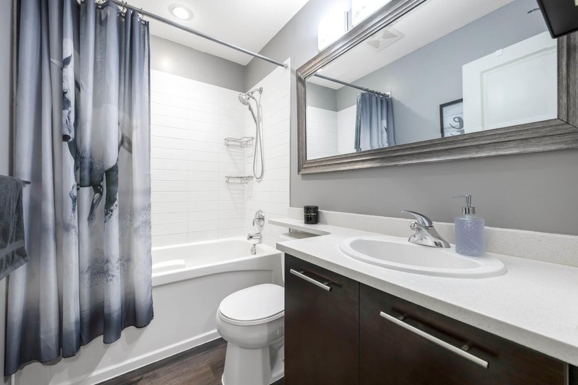 THE KEW by Mosiac! WELL MAINTAINED townhome in desirable complex - photo 19