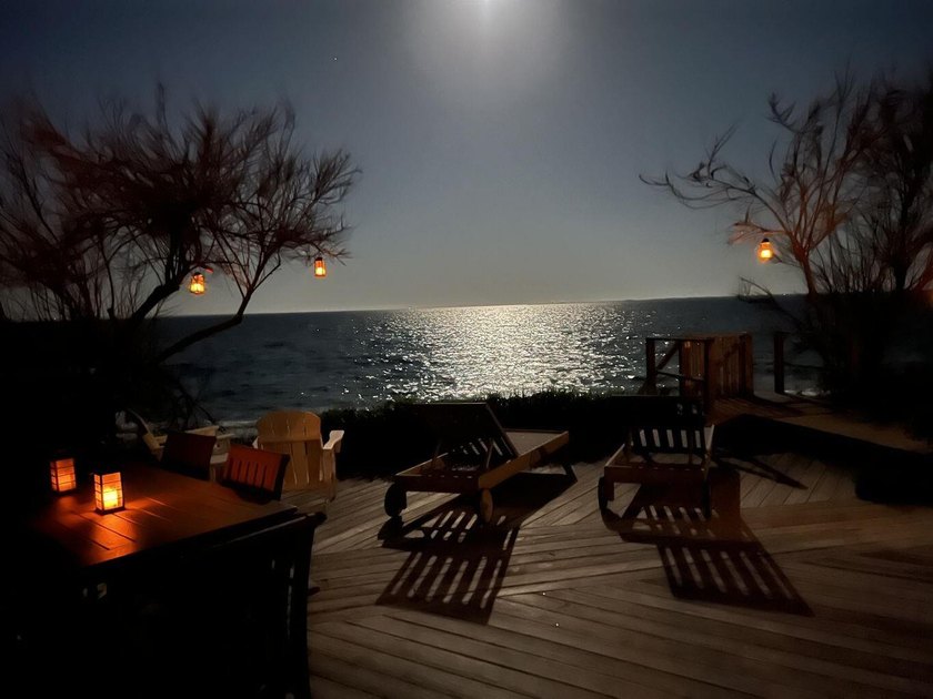 Welcome to your private waterfront retreat in the east end of - photo 29