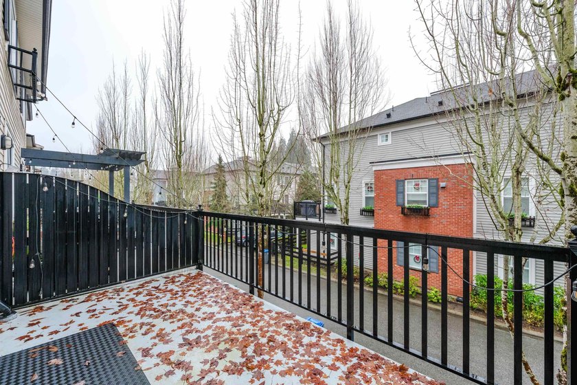 THE KEW by Mosiac! WELL MAINTAINED townhome in desirable complex - photo 30