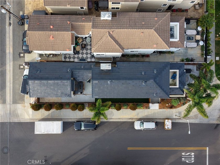 This fabulous beach home located just a mile from the ocean is - photo 32