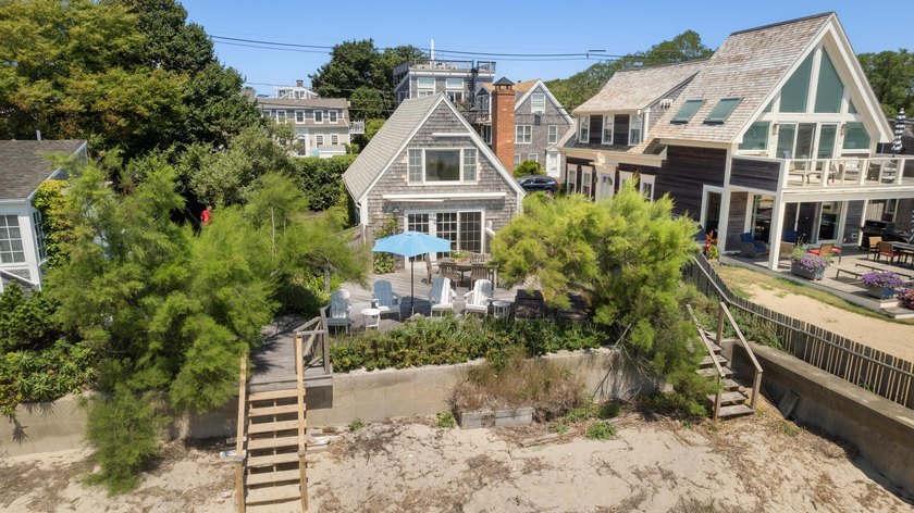 Welcome to your private waterfront retreat in the east end of - photo 37