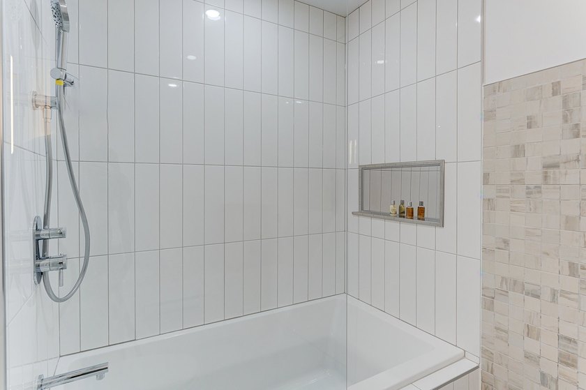 Vivez au bord du canal de Lachine dans ce condo construit en - photo 13