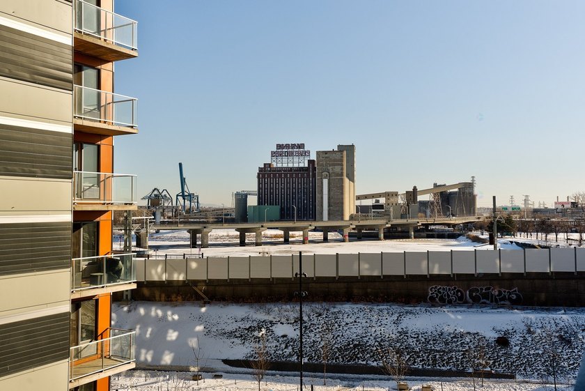 Vivez au bord du canal de Lachine dans ce condo construit en - photo 16