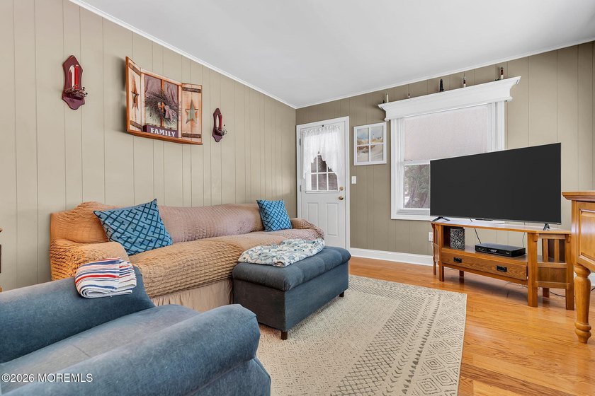 Move right into this well-maintained 2-bedroom, 2-bath home in - photo 25