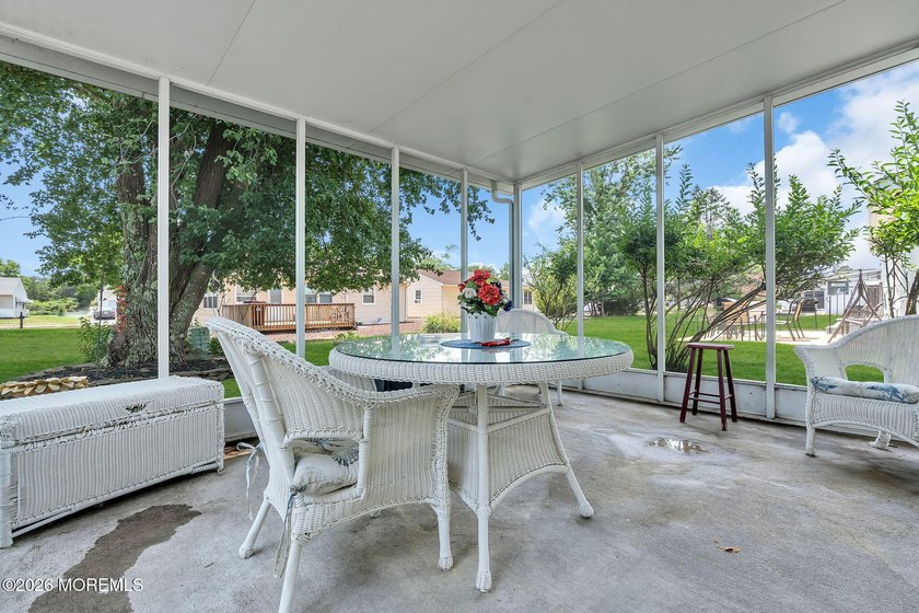 Move right into this well-maintained 2-bedroom, 2-bath home in - photo 40