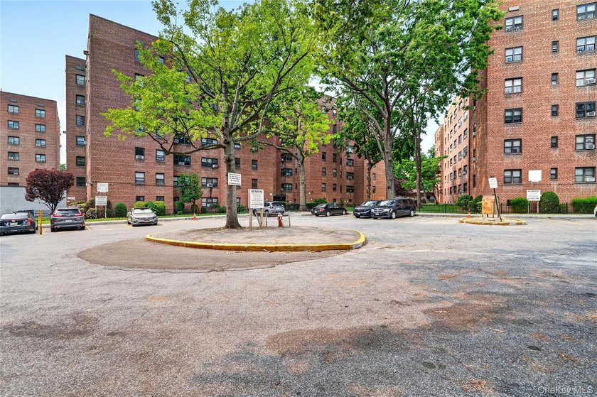 Let this unit sweep you off your feet! True three-bedroom, two - photo 48