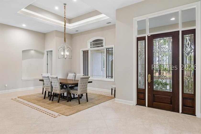 Back on the market and better than ever! This is not the same - photo 8