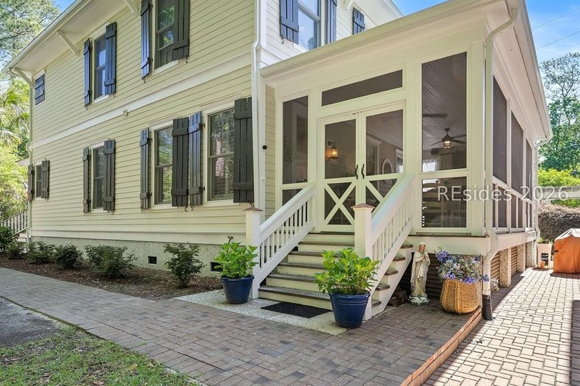 Oldtown Bluffton isn't just a place... it's a lifestyle. Local - photo 7