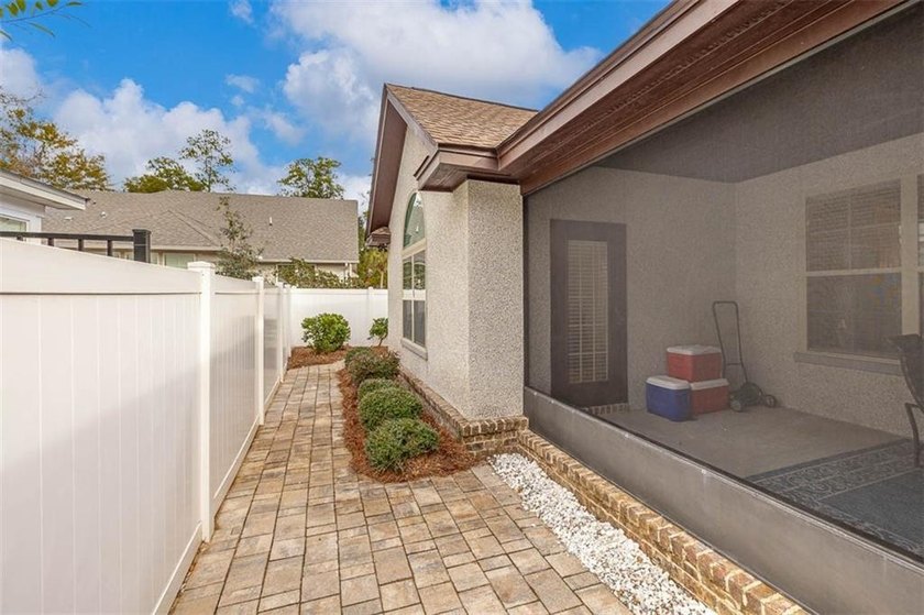 Welcome to Your Dream Home in the Desirable Township Bluff - photo 31