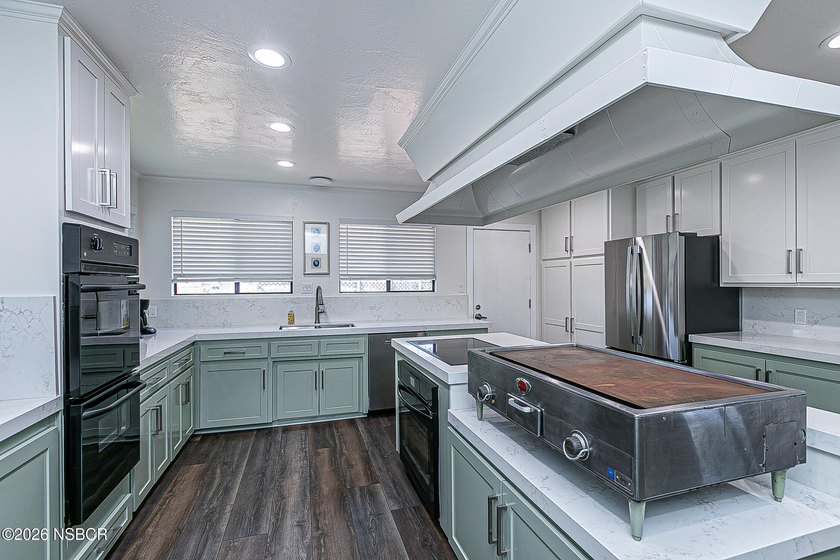 This impressive Triple wide manufactured home on a serene Green - photo 34