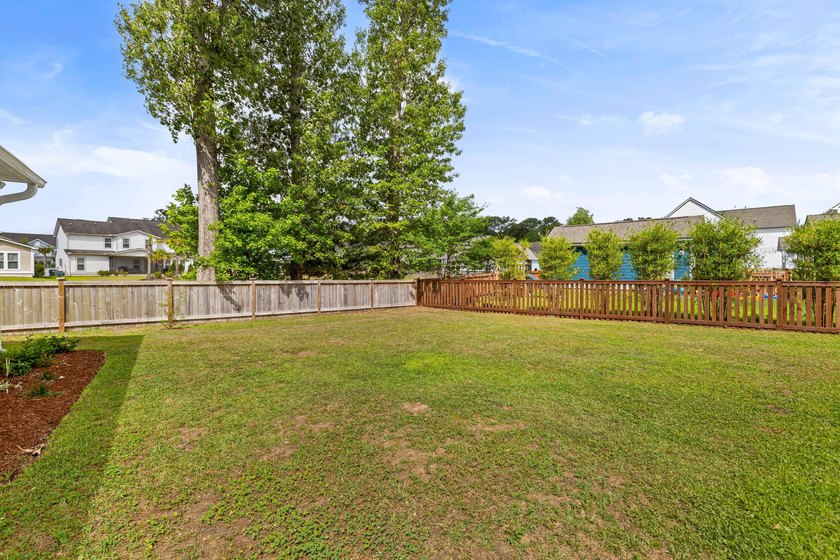 Welcome to 2073 Kemmerlin Street, a beautifully appointed home - photo 42