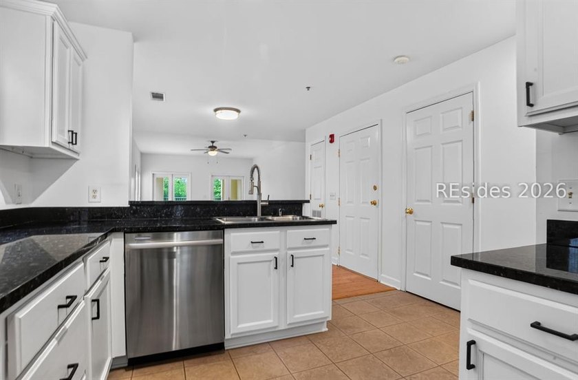 Looking for a spacious townhome in the heart of Old Town - photo 11