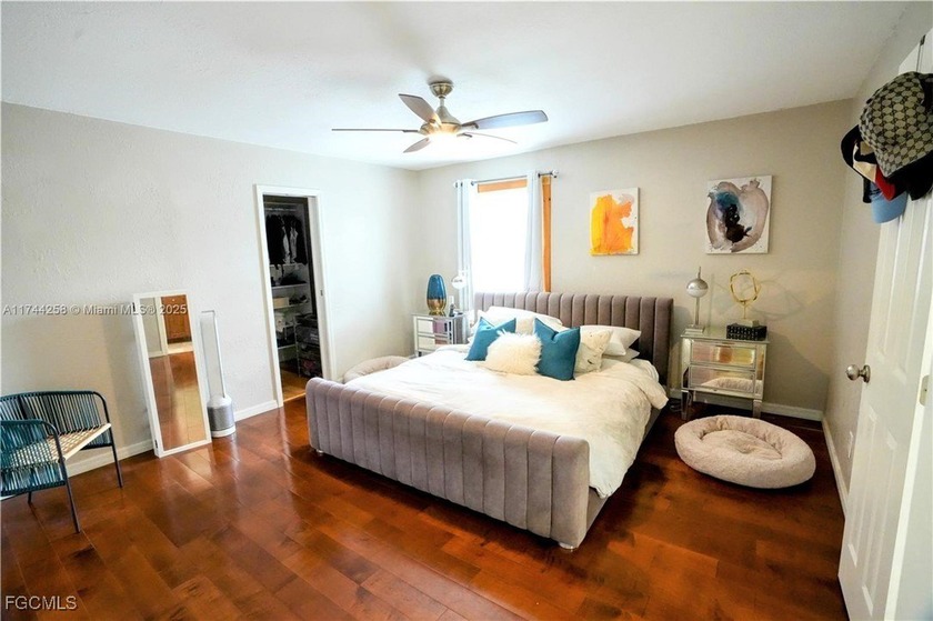 This inviting &amp; cozy 4-bedroom, 3-bathroom originally started as - photo 9