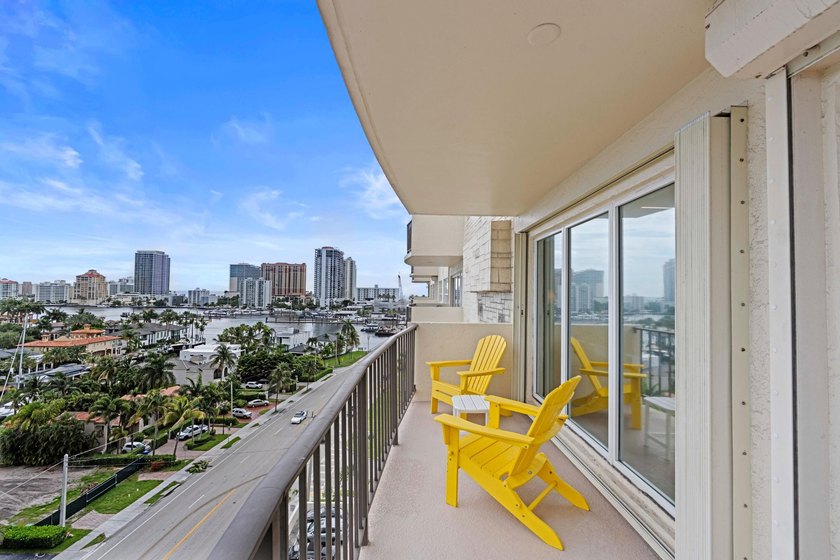 ABSOLUTELY GORGEOUS WATERFRONT CONDO | BREATHTAKING INTRACOASTAL - photo 17