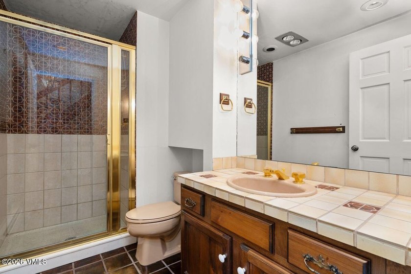 Compelling value in an exclusive, private section of the Vail - photo 10
