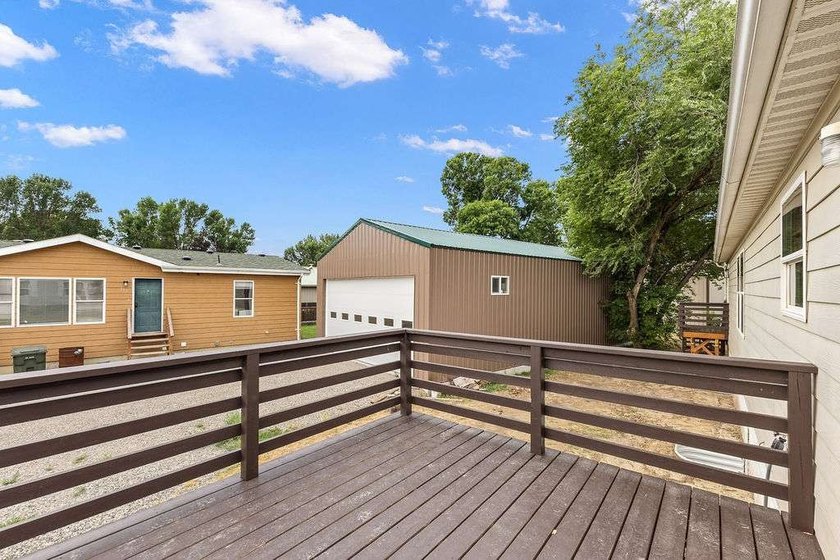 Enjoy the space and value of small-town living! This spacious - photo 33