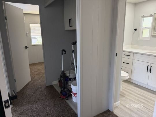 Tastefully Updated Remodel! Home has Gorgeous Shaker Cabinets - photo 8