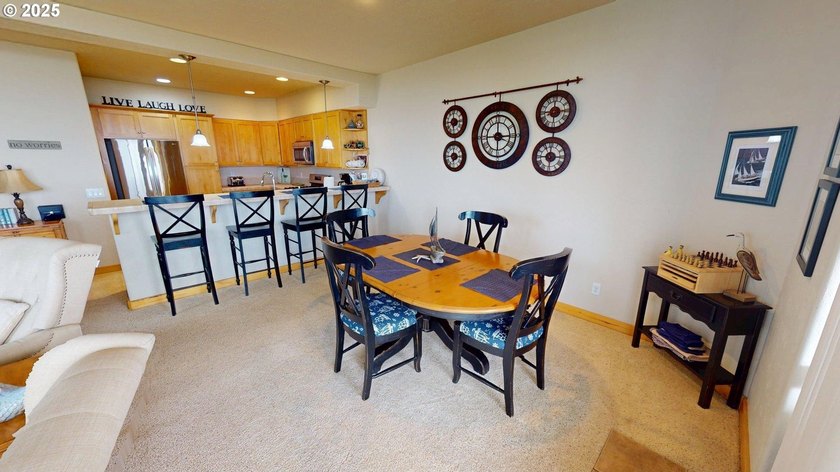 Prime Oceanfront Vacation Rental - Fully Furnished &amp; Turnkey! - photo 11