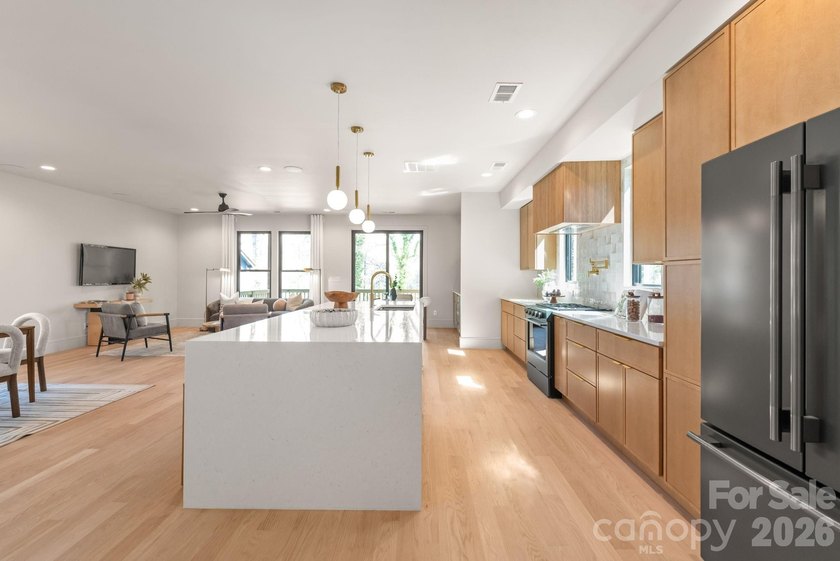 Welcome to 1814 Logie Avenue, a thoughtfully designed NEW - photo 12
