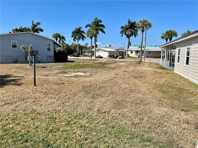 Great Price! Don't miss your chance to own a piece of paradise - photo 4