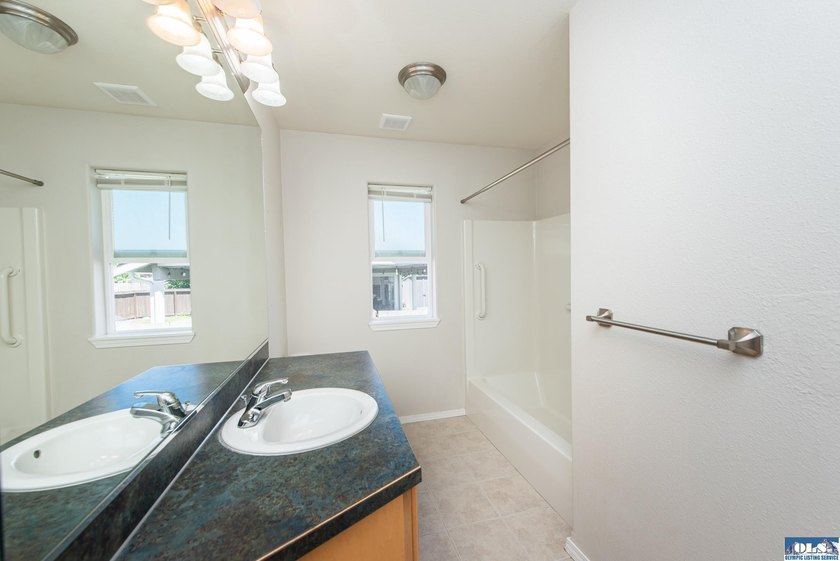 Beautiful one owner home in Sun Meadows located just east of - photo 26