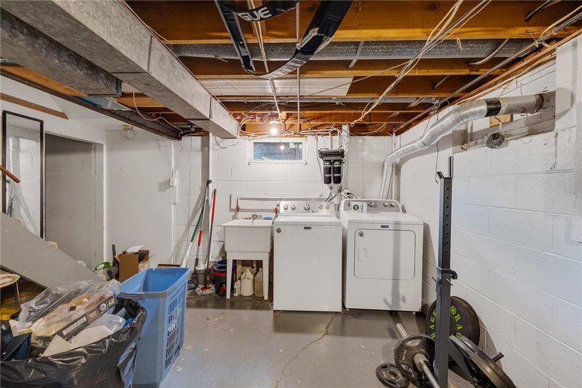 Great opportunity for an owner-occupant or investor! This - photo 28