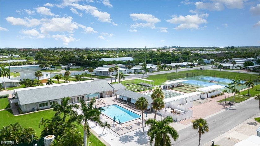 Great Price! Don't miss your chance to own a piece of paradise - photo 8