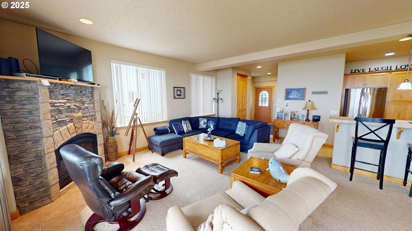 Prime Oceanfront Vacation Rental - Fully Furnished &amp; Turnkey! - photo 28