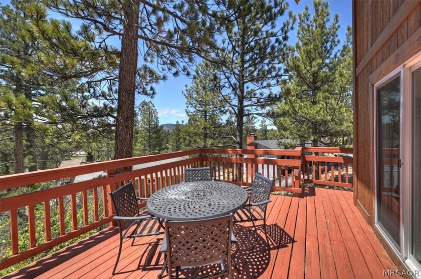 Just three blocks from the Lake, this recently renovated home - photo 31