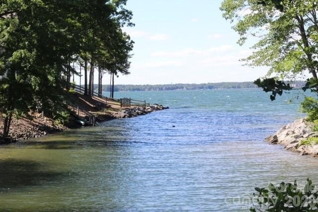Welcome to your private lakeside oasis in the gated community of - photo 13