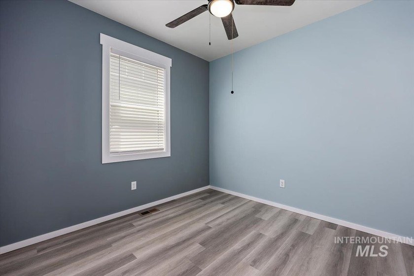 Welcome to 919 Victory Drive in the desirable Clover Creek - photo 23