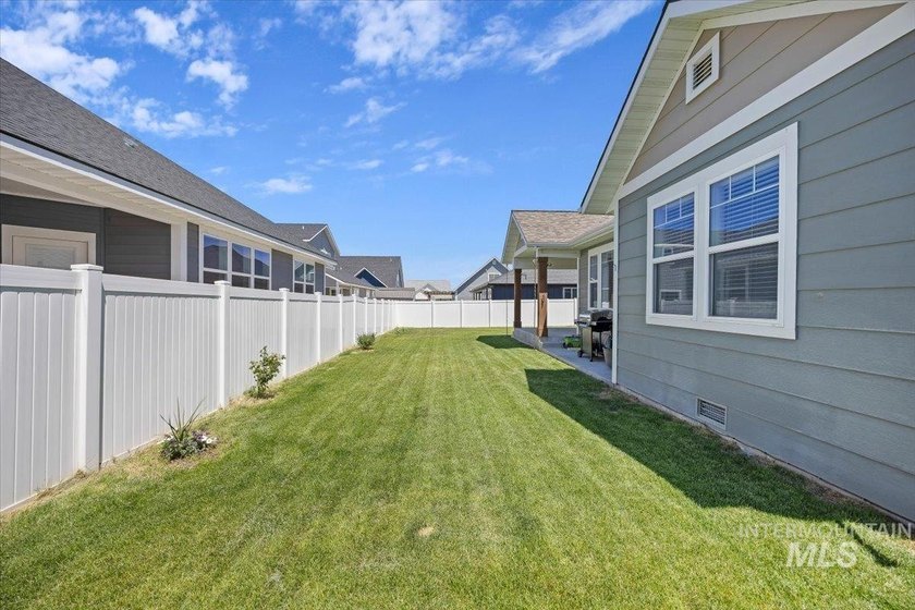 Welcome to 919 Victory Drive in the desirable Clover Creek - photo 28