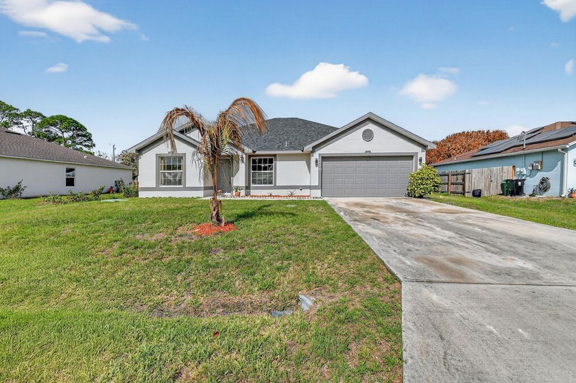 Move-in-ready, home appraised at $416K. This fabulous updated - photo 2