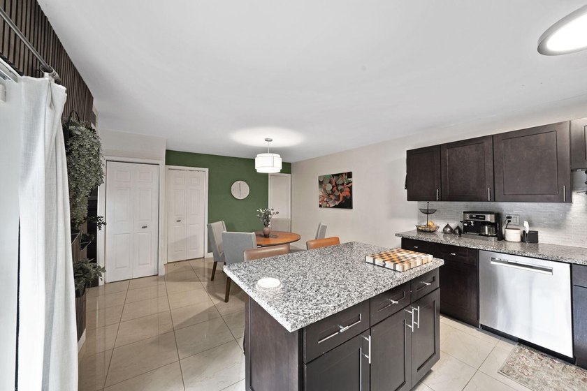 Enjoy the best of Davie living in this beautiful two-story - photo 11