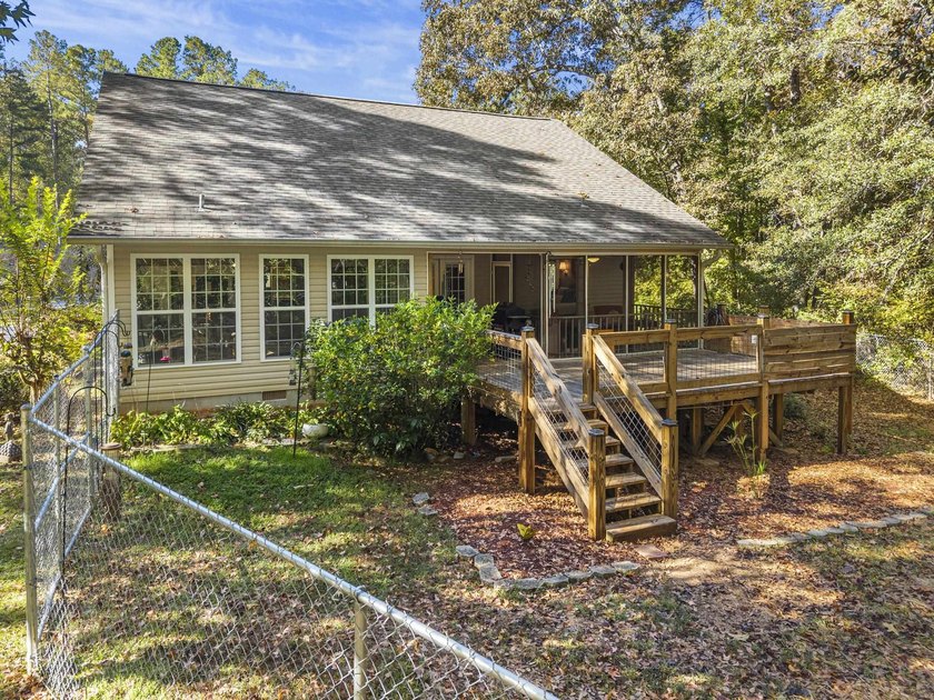ONE LEVEL RANCH IN EXCELLENT CONDITION IN AWESOME LAKE - photo 14