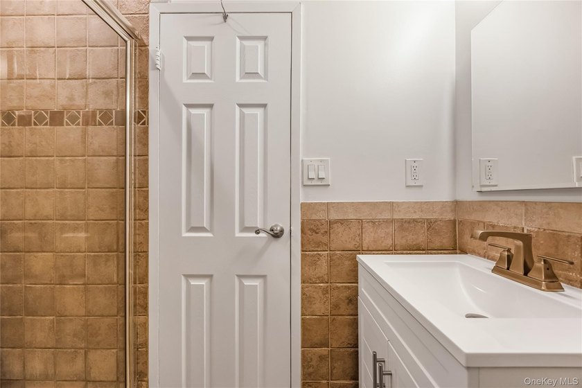 Spacious two bedroom, two full bath (primary bedroom with - photo 14