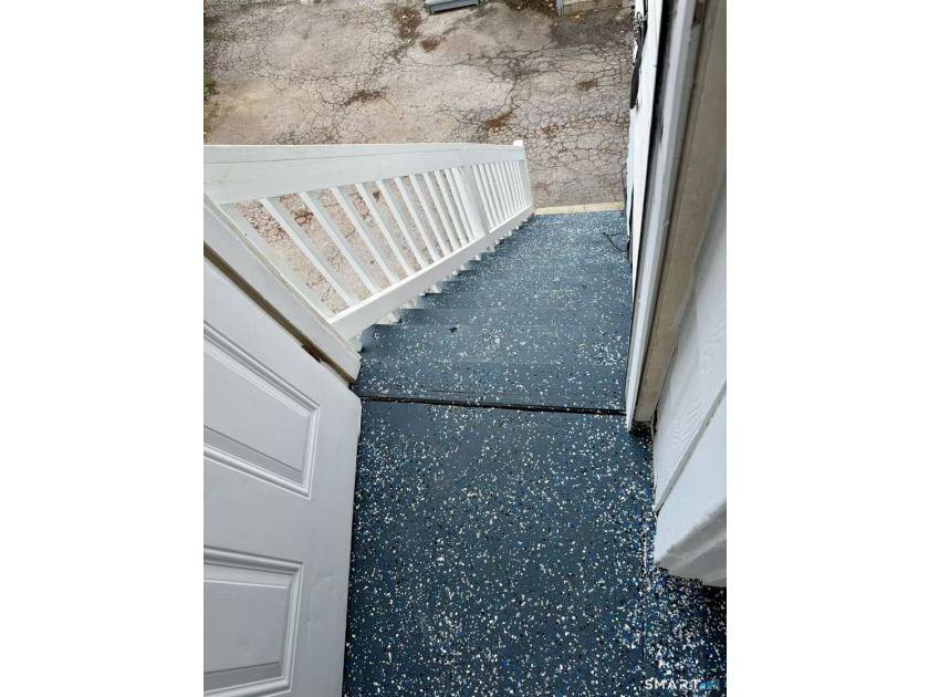 Rental Income $3,600 + $2,600. Cap Rate 7%+. Spacious Stamford 2 - photo 15