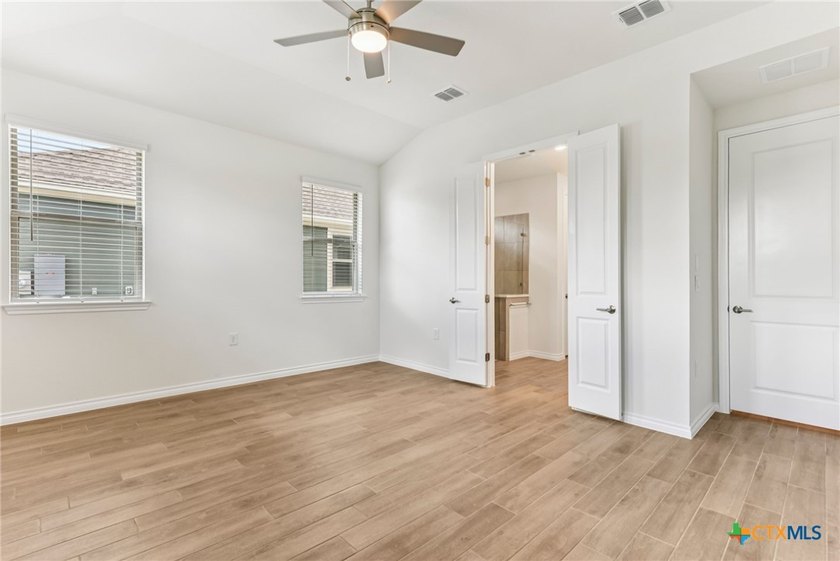 Evia plan with upgraded SHORE flooring package, quartz - photo 17
