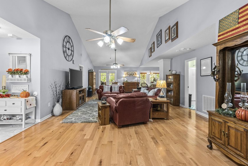 ONE LEVEL RANCH IN EXCELLENT CONDITION IN AWESOME LAKE - photo 21