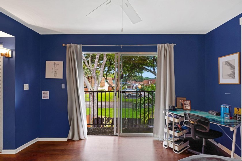 Enjoy the best of Davie living in this beautiful two-story - photo 26